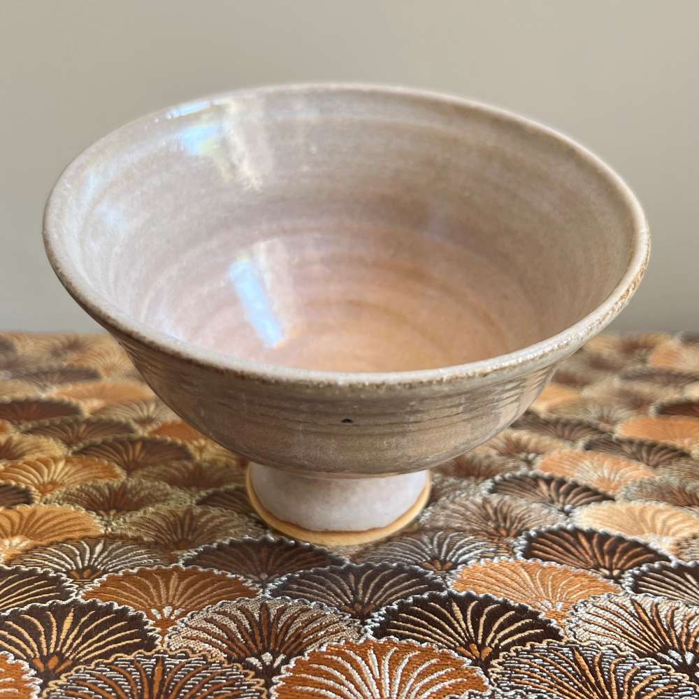 Bol du gaiwan beige rosé 10 cl avec pied légèrement haut